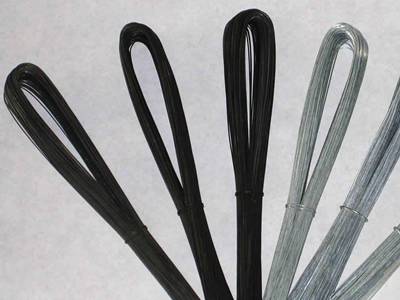 Black iron wire forms several bundles of U type wires.