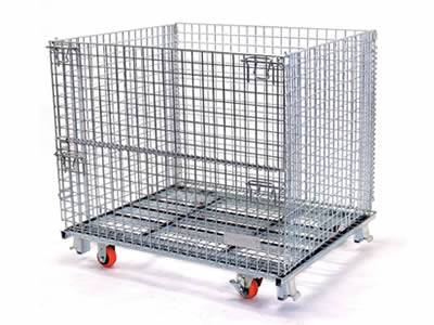 Welding wire is made into a steel mesh box.